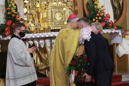 Święcenia biskupie ks. Artura Ważnego