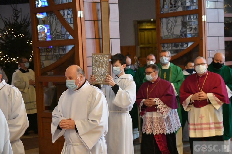 Odsłonięcie pamiątkowej tablicy poświęconej śp. ks. Józefowi Kocołowi