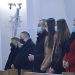 Przyjęcie nowych ministrantów w Męcinie