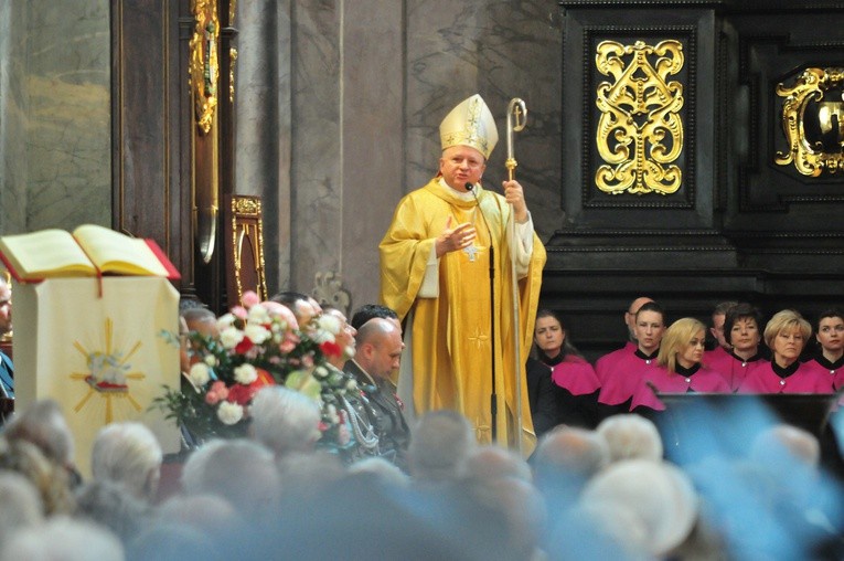 25. Dzień Życia Konsekrowanego. Centralne obchody w lubelskiej archikatedrze