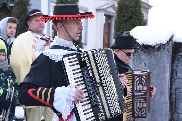 Kolędnicy, akordeoniści i heligoniści w Zakliczynie