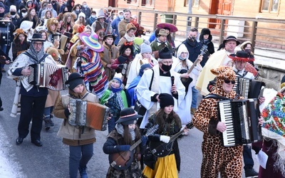 Kolędnicy, akordeoniści i heligoniści w Zakliczynie