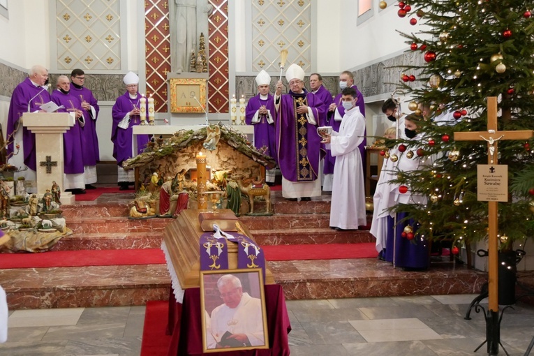 Pogrzeb śp. ks. kan. Kazimierza Szwabego