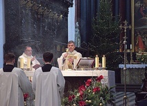 	Liturgii przewodniczył bp Zbigniew Zieliński, biskup pomocniczy archidiecezji gdańskiej.