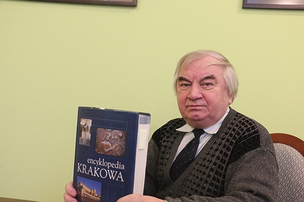 ▲	– Edycja sprzed dwóch dekad spełniła swoje zadanie informacyjne. Od tego czasu jednak wiele się zmieniło – mówi S. Dziedzic.