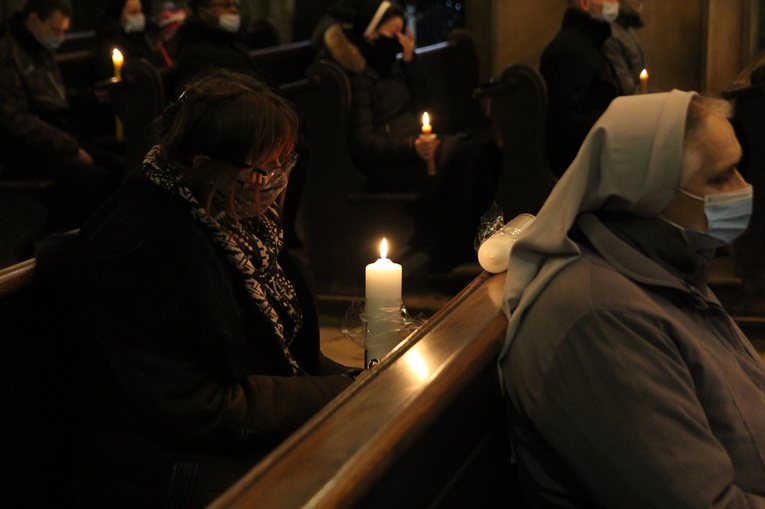 Dzień Życia Konsekrowanego w katedrze wrocławskiej