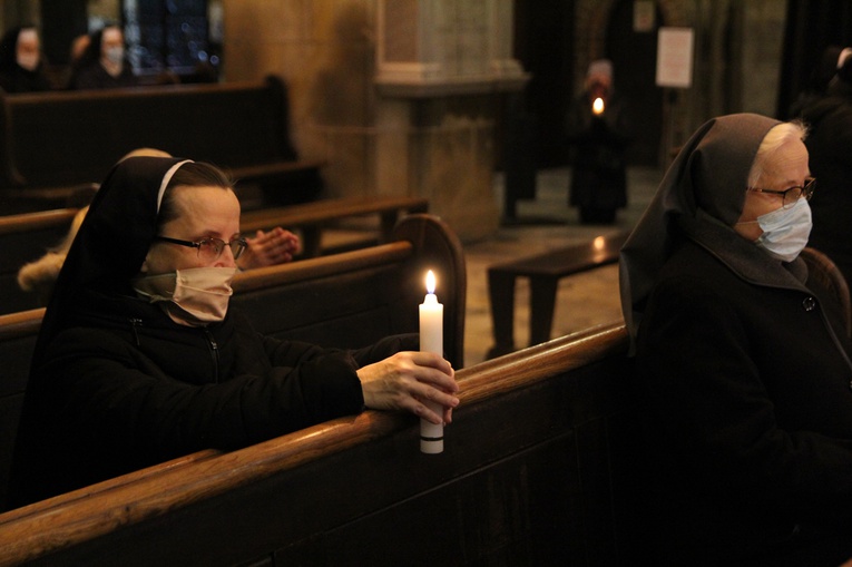 Dzień Życia Konsekrowanego w katedrze wrocławskiej