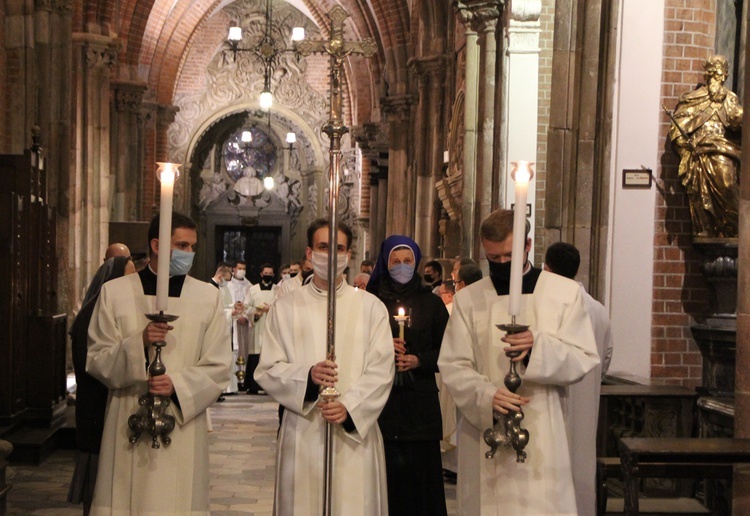 Dzień Życia Konsekrowanego w katedrze wrocławskiej