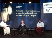 W dyskursie o wolności wzięli udział: dominikanin, dogmatyk o. dr Janusz Pyda oraz filozofowie prof. Stanisław Judycki i prof. Konrad Talmont-Kamiński.
