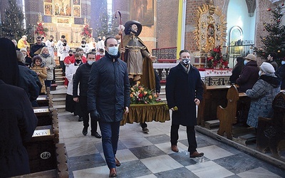 ▲	Inauguracja obchodów.
