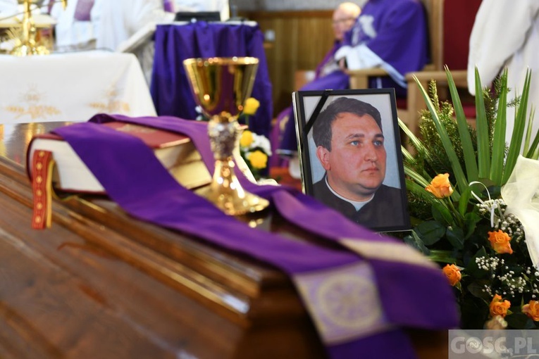 Ostatnie pożegnanie śp. ks. Marka Czerniawskiego