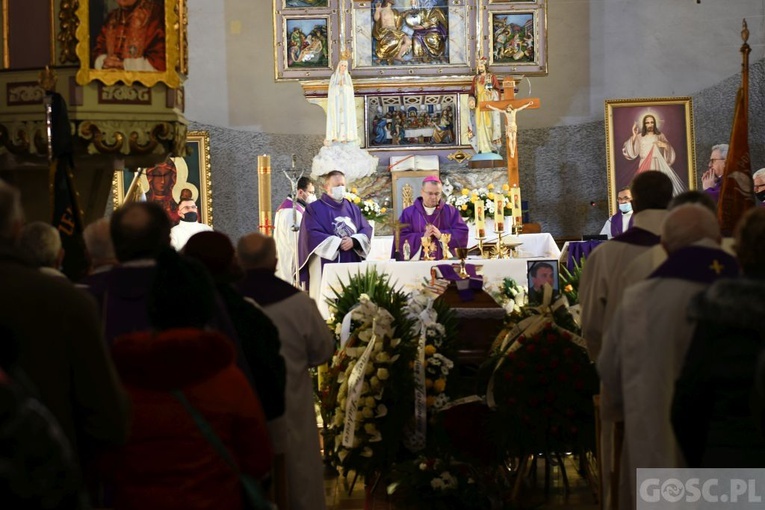 Ostatnie pożegnanie śp. ks. Marka Czerniawskiego