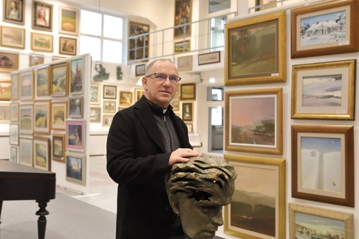  Galeria i muzeum archidiecezji katowickiej w budynku po byłej drukarni przy ul. Wita Stwosza 11.