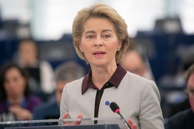 Politico: Za porażkę ze szczepieniami w UE odpowiedzialna jest Von der Leyen