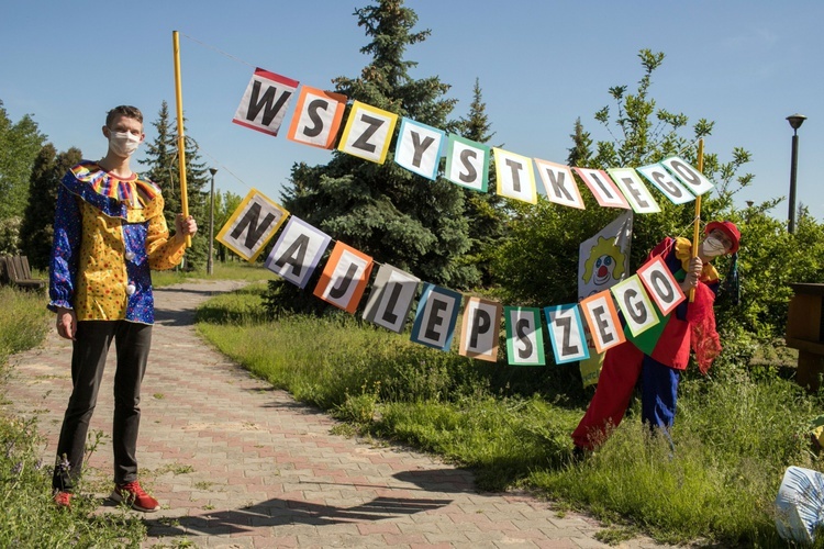 Opolski Dr Clown blisko chorych