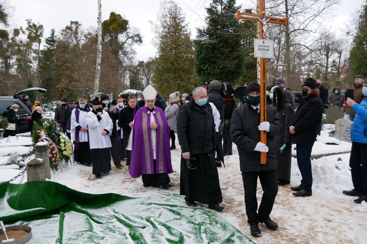 Pogrzeb śp. ks. kan. Bernarda Zielińskiego