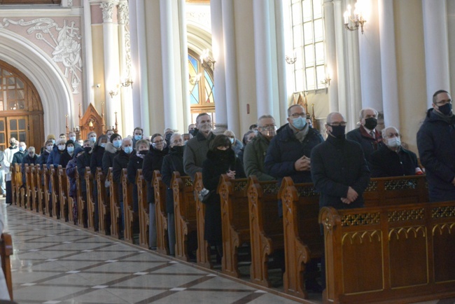 Msza św. pogrzebowa śp. ks. Edwarda Poniewieskiego