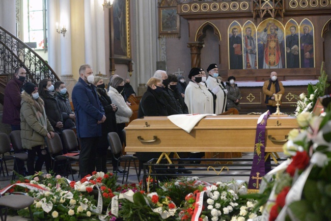 Msza św. pogrzebowa śp. ks. Edwarda Poniewieskiego
