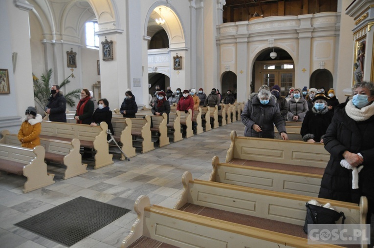 Modlitwa w sanktuarium w Babimoście