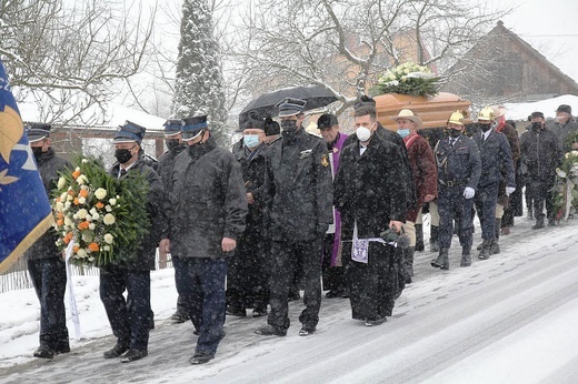Ostatnie pożegnanie ks. prał. Jerzego Palarczyka w Jaworzynce - sobota, 6 lutego 2021 r.