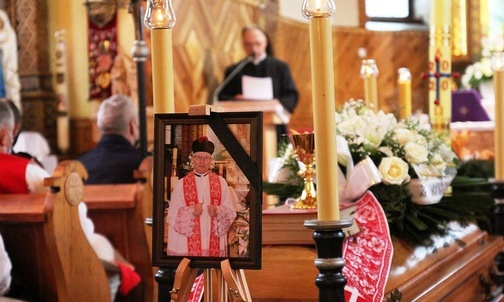 Jaworzynka pożegnała swojego byłego proboszcza, śp. ks. prałata Jerzego Palarczyka.
