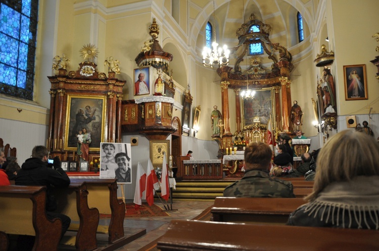 Uczcili Lidię Lwow-Eberle i "Łupaszkę" w Królowem