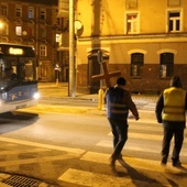 Legnica. Mężczyźni pielgrzymowali