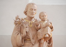 Figura Opiekuna Jezusa z gdańskiego kościoła ojców oblatów przy ul. Elżbietańskiej.