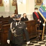 Ostatnie pożegnanie śp. ks. kan. Benedykta Fojcika w parafii Chrystusa Króla w Chybiu