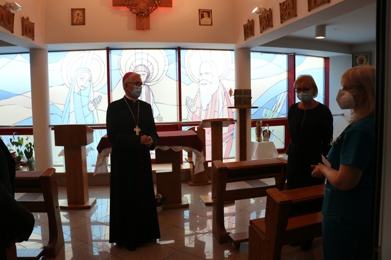 Chorzów. Spotkanie abp. Wiktora Skworca z przedstawicielami służby zdrowia