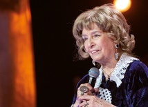 W programie „The voice of senior” pani Danuta Krasnodębska zaśpiewała „Jesienną piosenkę” z lat 30.