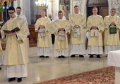 Podziękowanie za święcenia diakonatu, których 28 listopada 2020 roku udzielił im w radomskiej katedrze bp Piotr Turzyński.
