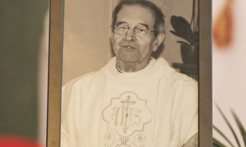 Ks. dr Czesław Gac