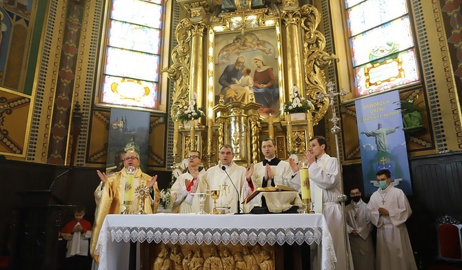 Módlcie się za mnie. Prymicje bp. Chrząszcza w rodzinnej Kalwarii