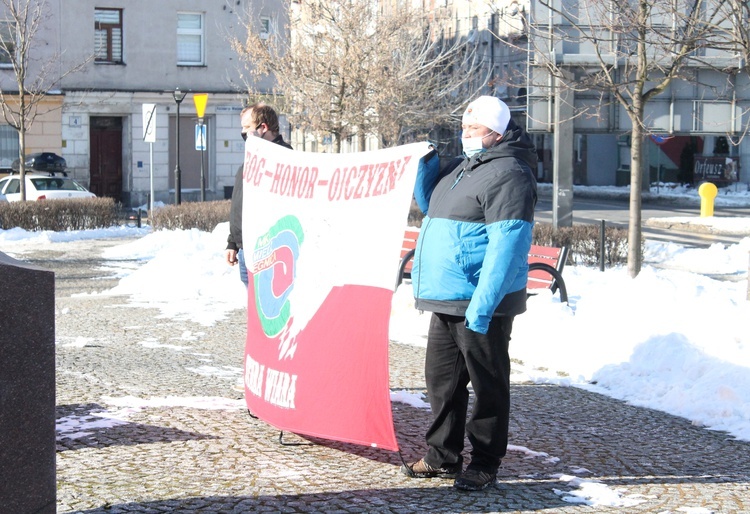 Szacunek i pamięć