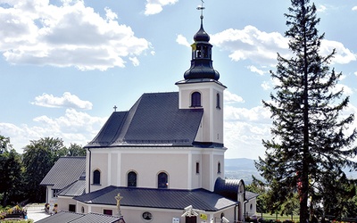 ▲	Świątynia „Maria Śnieżna” jest jednym z najwyżej położonych kościołów w okolicy.