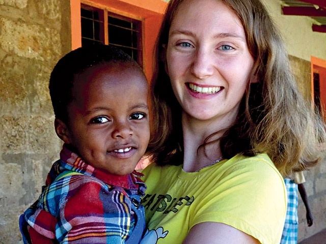 Magdalena zachęca  do adopcji na odległość.