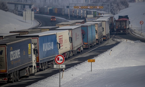 Niemcy: Zamknięcie granic z Czechami i Tyrolem może przerwać łańcuch dostaw towarów w całej Europie