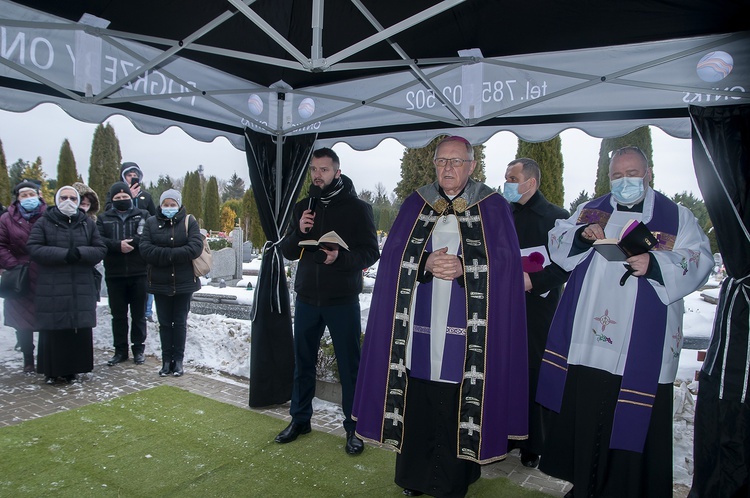 Pogrzeb ks. Piotra Ożoga