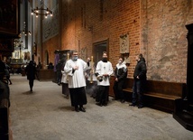 Środa Popielcowa w katedrze opolskiej