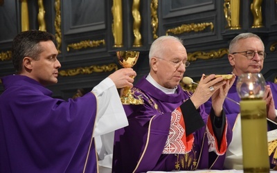 W Środę Popielcową Eucharystii w katedrze przewodniczył bp Andrzej F. Dziuba.