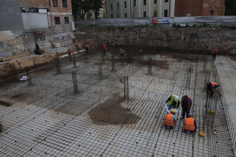 Rozbudowa sanktuarium