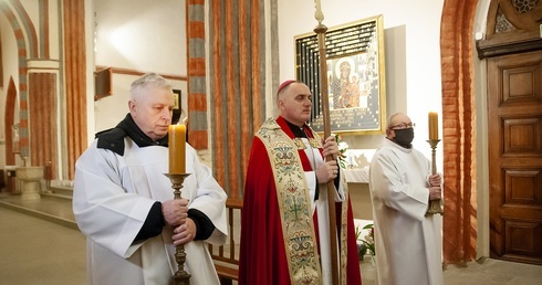 Droga Krzyżowa w intencji ofiar 