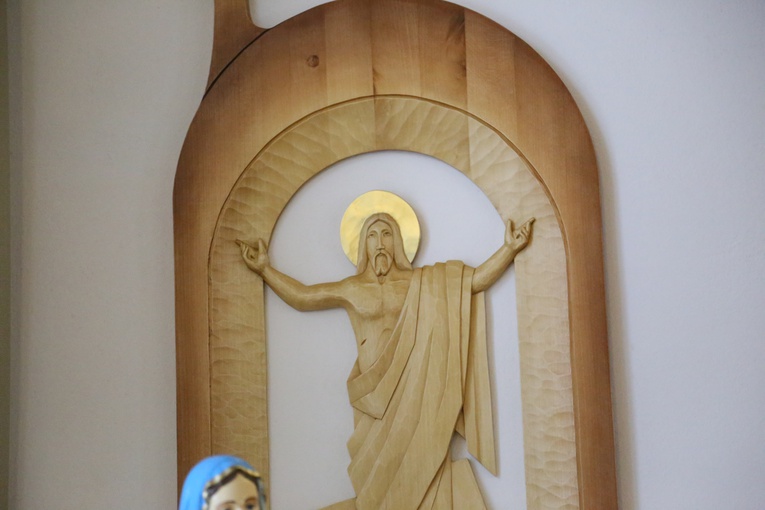 Poświęcenie stacji drogi krzyżowej