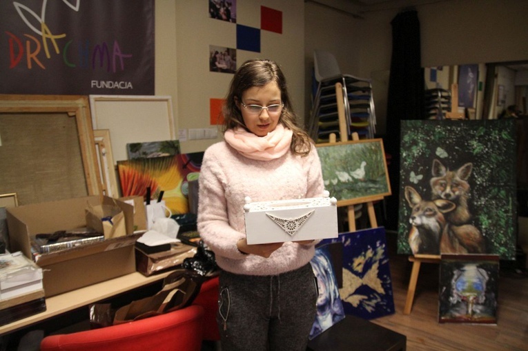 "Drachma" przygotowuje się do charytatywnej licytacji