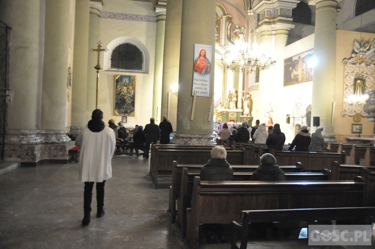 Ruszyły Pielgrzymkowe Drogi Krzyżowe 