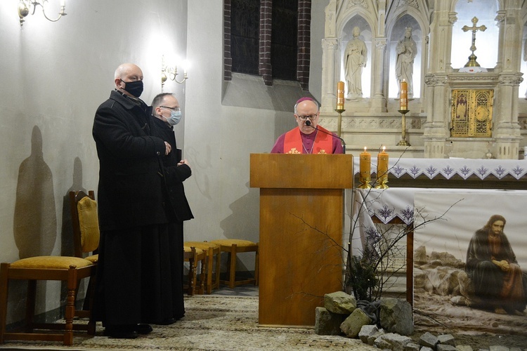 Biała Nyska. Modlitwa za zranionych w Kościele