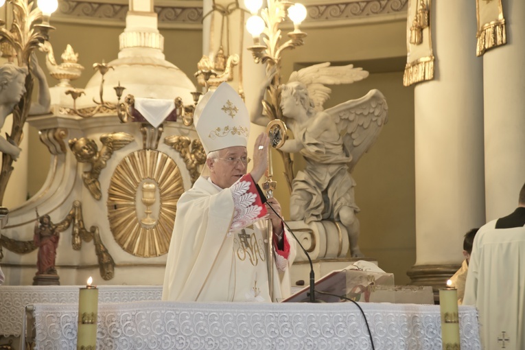 Powspominajmy. I DDK w Skierniewicach