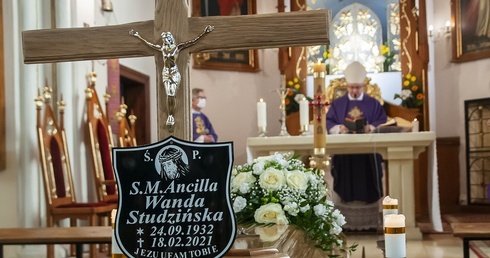 Życie małe i pokorne. Pożegnanie s. M. Ancilli, słupskiej klaryski
