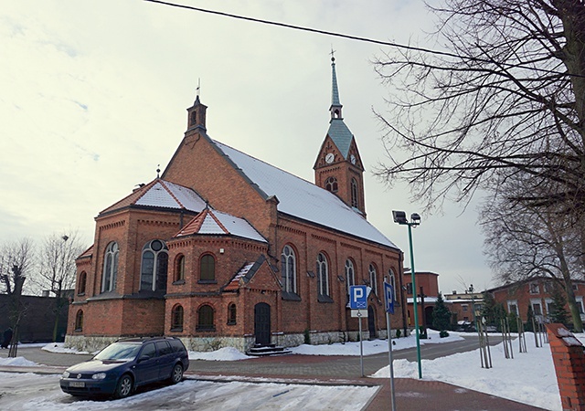 Neogotycka świątynia została poświęcona w 1900 roku. 